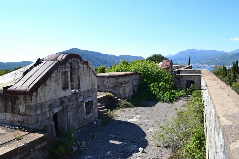 蒂瓦特Glamping Peninsula Lustica Rose别墅 外观 照片